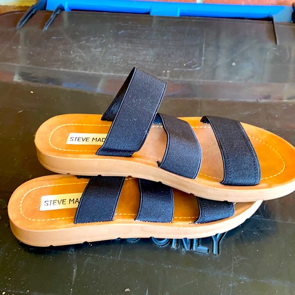 Steve Madden Shoes - Steve Madden Women’s Black Sandals size 6